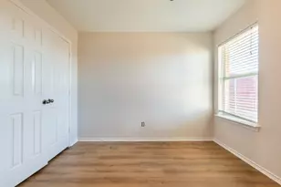 959 Heather St, Burleson, TX 76028 - Photo 25