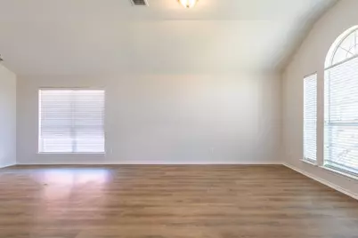 959 Heather Street, Burleson, TX 76028 - Photo 13