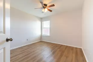 959 Heather St, Burleson, TX 76028 - Photo 25