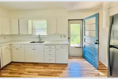 1015 W Sycamore Street, Sherman, TX 75092 - Photo 13