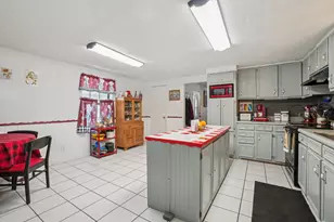 203 Walker Bend Rd, Weatherford, TX 76088 - Photo 11