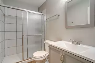 809 Springhill Dr, Burleson, TX 76028 - Photo 13