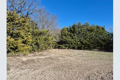 1149 Cr 4642, Trenton, TX 75490 - Photo 13