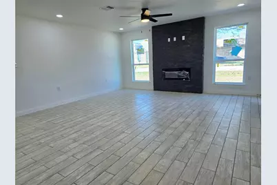 335 Flying Bridge, Gun Barrel City, TX 75156 - Photo 3