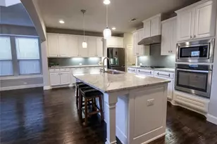 217 Warwick Blvd, Lewisville, TX 75056 - Photo 3