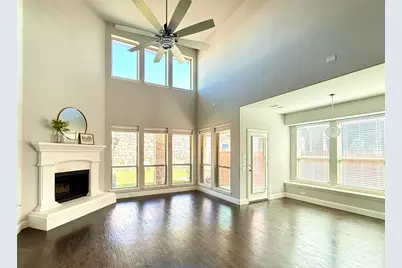 217 Warwick Boulevard, Lewisville, TX 75056 - Photo 7