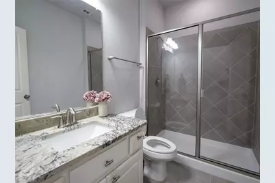 217 Warwick Boulevard, Lewisville, TX 75056 - Photo 33