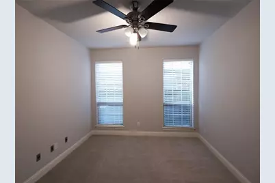 217 Warwick Boulevard, Lewisville, TX 75056 - Photo 29