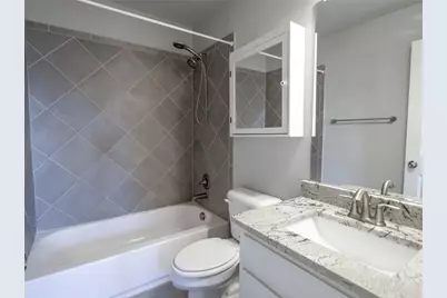 217 Warwick Boulevard, Lewisville, TX 75056 - Photo 27