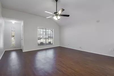 1610 Oxford Drive, Mansfield, TX 76063 - Photo 5