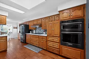 212 Edgewood Dr, Highland Village, TX 75077 - Photo 11