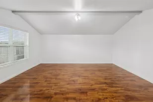 930 Shady Creek Ln, Bedford, TX 76021 - Photo 13