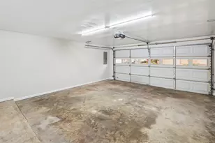 930 Shady Creek Ln, Bedford, TX 76021 - Photo 5