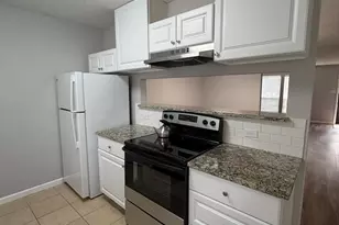 24 Abbey Rd, Euless, TX 76039 - Photo 11