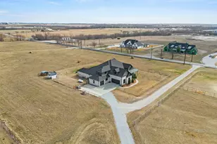 13688 Jackson Rd, Ponder, TX 76259 - Photo 3