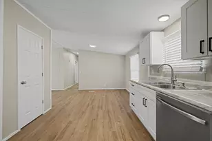 404 Kaci Jo Dr, Mabank, TX 75147 - Photo 7