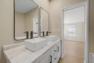 404 Kaci Jo Dr, Mabank, TX 75147 - Photo 11