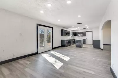 5824 Yolanda Drive, Fort Worth, TX 76112 - Photo 7