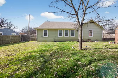 400 N Avenue A, Springtown, TX 76082 - Photo 17