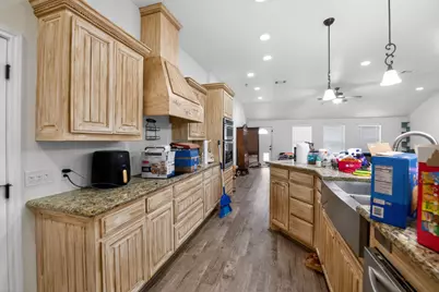 400 N Avenue A, Springtown, TX 76082 - Photo 5