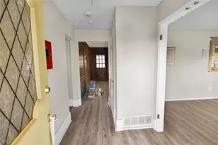 2185 Jana Ln, Burleson, TX 76028 - Photo 7