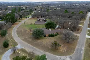 2185 Jana Ln, Burleson, TX 76028 - Photo 3