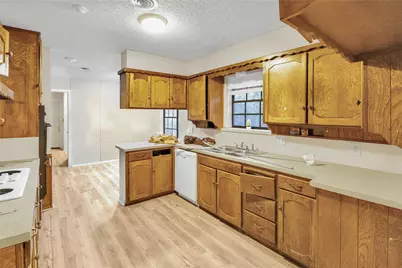 2185 Jana Lane, Burleson, TX 76028 - Photo 15