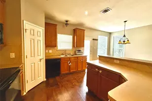 9922 Wethers Field Cir, Providence Village, TX 76227 - Photo 11