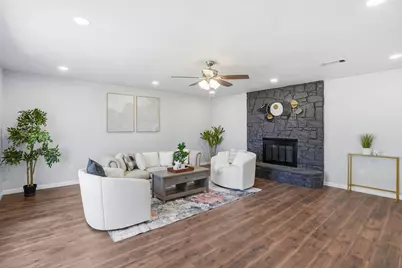 4804 Green Hollow Drive, Arlington, TX 76017 - Photo 3