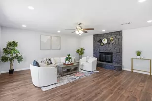 4804 Green Hollow Dr, Arlington, TX 76017 - Photo 3