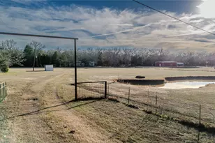 1120 La Acres, Athens, TX 75752 - Photo 1