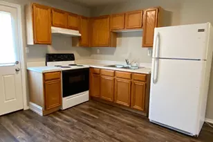 705 Miracle Ln, Cleburne, TX 76033 - Photo 5