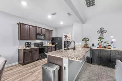 112 Yearling Court, Newark, TX 76071 - Photo 7