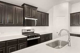 1908 Seminole Dr, Cleburne, TX 76033 - Photo 9