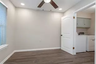 9922 Fieldcrest Dr, Dallas, TX 75238 - Photo 11