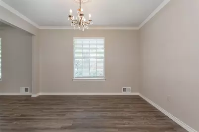 9922 Fieldcrest Drive, Dallas, TX 75238 - Photo 7