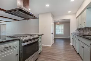 9922 Fieldcrest Dr, Dallas, TX 75238 - Photo 9