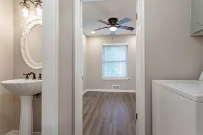 9922 Fieldcrest Drive, Dallas, TX 75238 - Photo 15