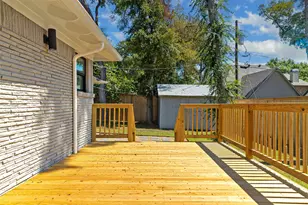 8502 San Leandro Dr, Dallas, TX 75218 - Photo 25