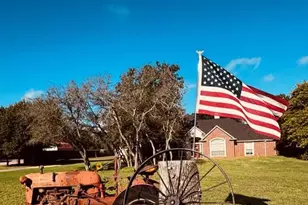 144 Howard Newby Ln, Springtown, TX 76082 - Photo 39