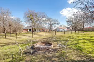 144 Howard Newby Ln, Springtown, TX 76082 - Photo 35