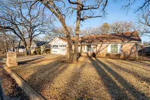 4217 W Pleasant Forest St, Arlington, TX 76015 - Photo 7