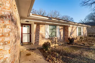 4217 W Pleasant Forest Street, Arlington, TX 76015 - Photo 3