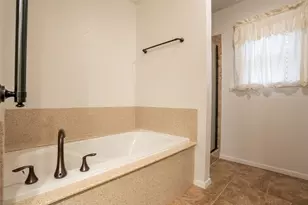 4217 W Pleasant Forest St, Arlington, TX 76015 - Photo 25