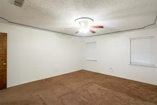 4217 W Pleasant Forest St, Arlington, TX 76015 - Photo 27