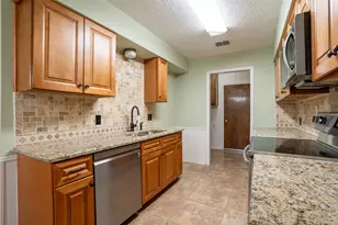 4217 W Pleasant Forest St, Arlington, TX 76015 - Photo 11