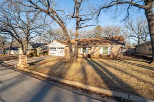 4217 W Pleasant Forest St, Arlington, TX 76015 - Photo 9