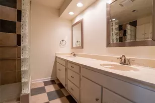 4217 W Pleasant Forest St, Arlington, TX 76015 - Photo 31