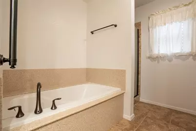 4217 W Pleasant Forest Street, Arlington, TX 76015 - Photo 25