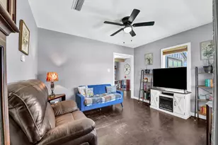 309 N Cedar St, Springtown, TX 76082 - Photo 5